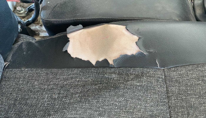 2018 Maruti OMNI E STD, Petrol, Manual, 70,785 km, Driver seat - Cover slightly torn
