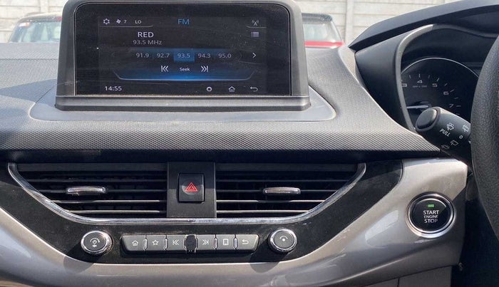 2018 Tata NEXON XZA PLUS PETROL, Petrol, Automatic, 27,827 km, Infotainment system - Parking sensor not working