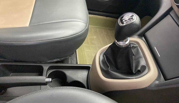 2014 Hyundai Xcent S 1.2, Petrol, Manual, 84,773 km, Gear Lever