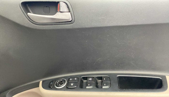 2014 Hyundai Xcent S 1.2, Petrol, Manual, 84,773 km, Driver Side Door Panels Control