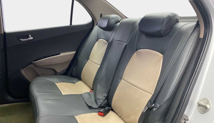 2014 Hyundai Xcent S 1.2, Petrol, Manual, 84,773 km, Right Side Rear Door Cabin