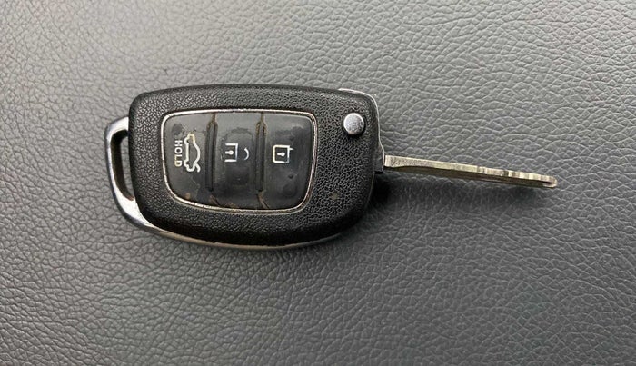 2014 Hyundai Xcent S 1.2, Petrol, Manual, 84,773 km, Lock system - Remote key not functional