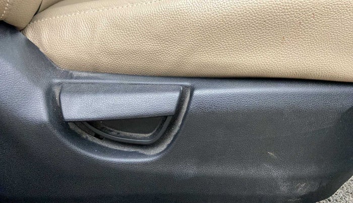 2019 Hyundai NEW SANTRO SPORTZ MT, Petrol, Manual, 31,157 km, Driver Side Door Panels Control
