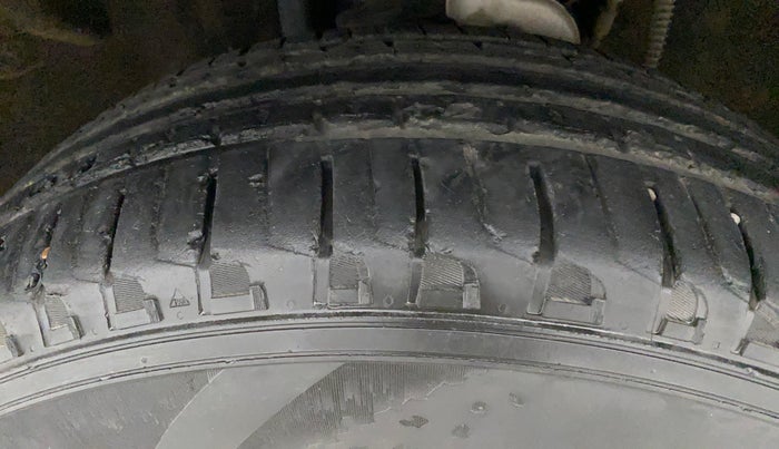 2022 Mahindra SCORPIO-N Z8 L DIESEL MT 4WD 7 STR, Diesel, Manual, 23,936 km, Left Front Tyre Tread