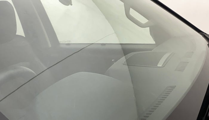 2022 Mahindra SCORPIO-N Z8 L DIESEL MT 4WD 7 STR, Diesel, Manual, 23,936 km, Front windshield - Minor spot on windshield