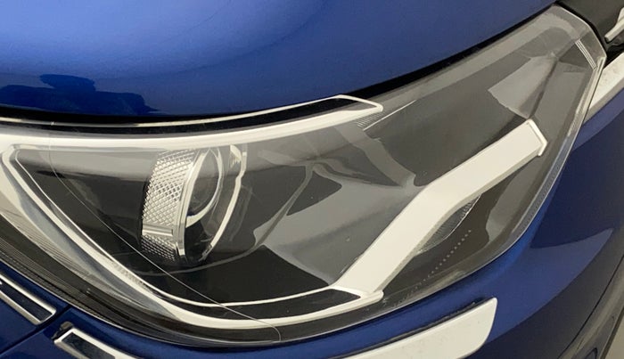 2022 Renault TRIBER RXT, Petrol, Manual, 15,540 km, Right headlight - Minor scratches