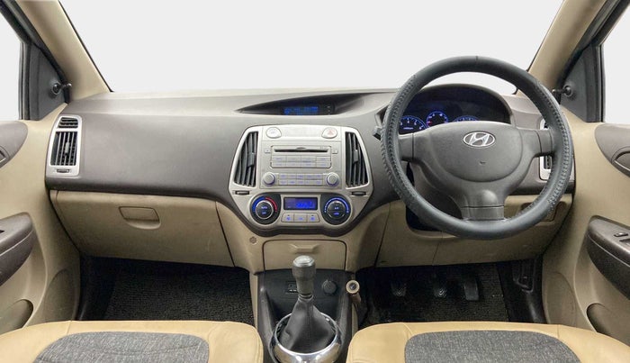 2011 Hyundai i20 MAGNA 1.2, Petrol, Manual, 97,176 km, Dashboard