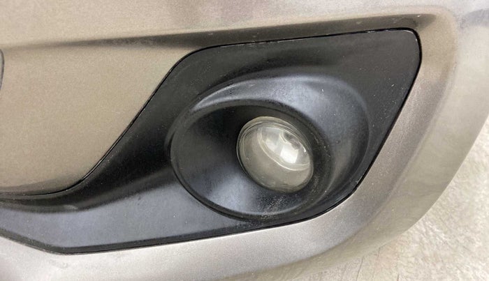2018 Maruti Swift VXI, Petrol, Manual, 29,396 km, Left fog light - Not fixed properly