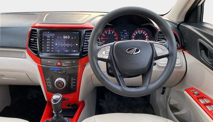 2022 Mahindra XUV300 W6 1.2 PETROL, Petrol, Manual, 12,500 km, Steering Wheel Close Up