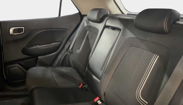 2019 Hyundai VENUE SX 1.0 (O) TURBO, Petrol, Manual, 64,842 km, Right Side Rear Door Cabin
