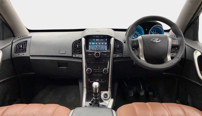 2019 Mahindra XUV500 W7, Diesel, Manual, 68,766 km, Dashboard