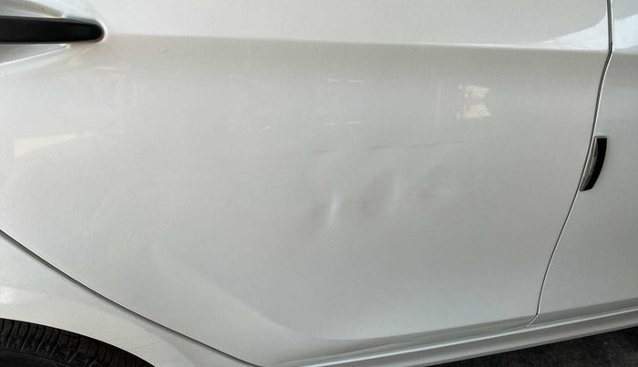 2018 Tata Tiago XE PETROL, Petrol, Manual, 37,689 km, Right rear door - Minor scratches