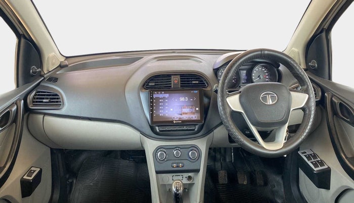 2018 Tata Tiago XE PETROL, Petrol, Manual, 37,689 km, Dashboard