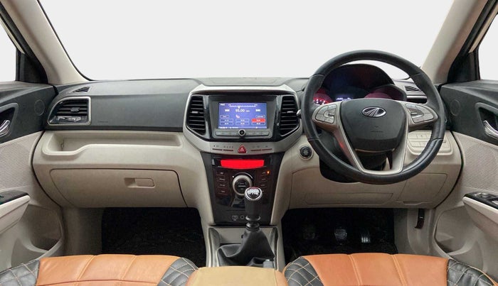 2020 Mahindra XUV300 W8 (O) 1.2 PETROL, Petrol, Manual, 6,223 km, Dashboard
