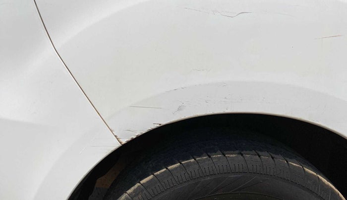 2015 Maruti Ertiga VXI ABS, Petrol, Manual, 52,942 km, Right quarter panel - Minor scratches