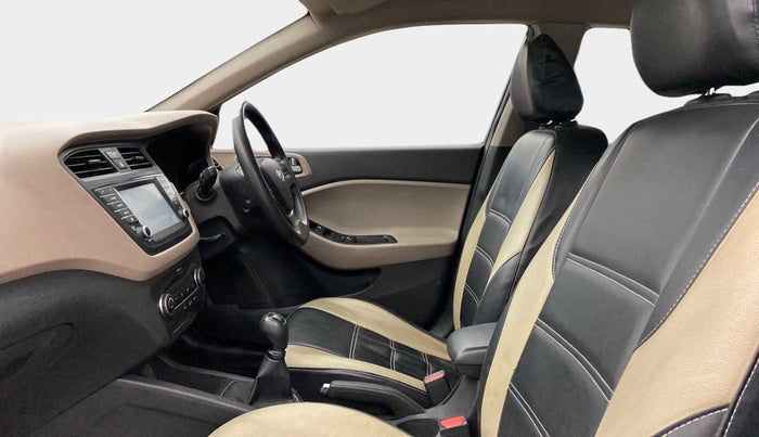 2017 Hyundai Elite i20 ASTA 1.2, Petrol, Manual, 56,774 km, Right Side Front Door Cabin