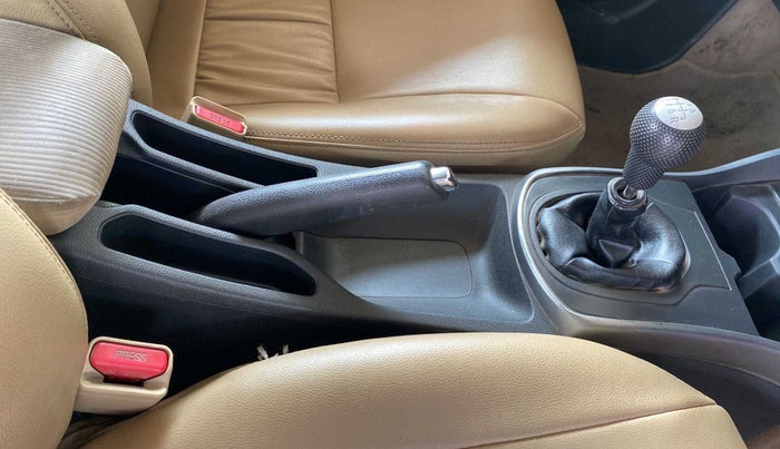 2014 Honda City 1.5L I-DTEC V, Diesel, Manual, 54,674 km, Gear Lever