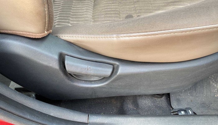 2018 Hyundai Xcent E+, Petrol, Manual, 37,610 km, Driver Side Adjustment Panel