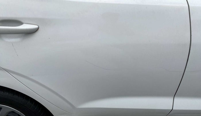 2021 Hyundai GRAND I10 NIOS MAGNA 1.2 KAPPA VTVT, Petrol, Manual, 33,363 km, Right rear door - Minor scratches