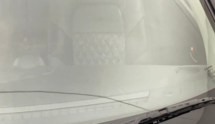 2018 Maruti Swift ZXI AMT, Petrol, Automatic, 43,423 km, Front windshield - Minor spot on windshield