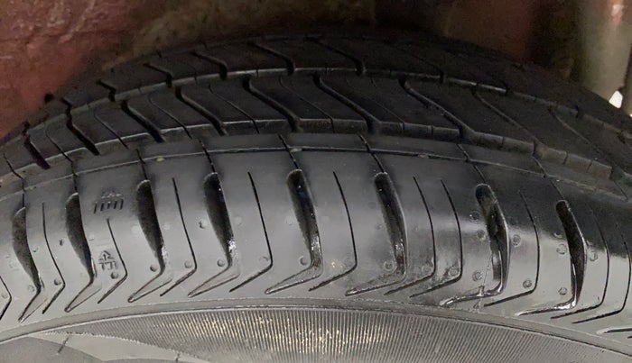 2017 Maruti Celerio VXI, Petrol, Manual, 58,539 km, Left Rear Tyre Tread