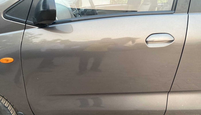 2017 Datsun Redi Go T (O), Petrol, Manual, 59,601 km, Front passenger door - Slightly dented