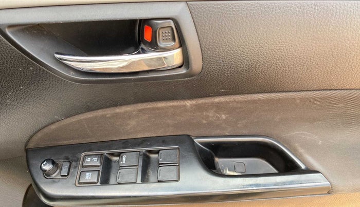 2017 Maruti Swift VXI O, Petrol, Manual, 65,258 km, Driver Side Door Panels Control