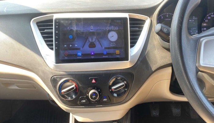 2019 Hyundai Verna 1.4 E PETROL, Petrol, Manual, 69,112 km, AC Unit - Front vent has minor damage