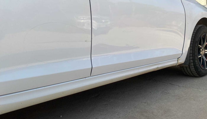 2019 Hyundai Verna 1.4 E PETROL, Petrol, Manual, 69,112 km, Right running board - Minor scratches