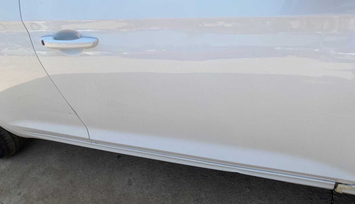 2019 Hyundai Verna 1.4 E PETROL, Petrol, Manual, 69,112 km, Driver-side door - Minor scratches
