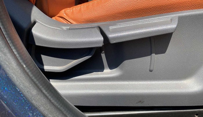 2019 Hyundai GRAND I10 NIOS SPORTZ AMT 1.2 KAPPA VTVT, Petrol, Automatic, 46,296 km, Driver Side Adjustment Panel