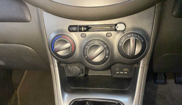 2012 Hyundai i10 SPORTZ 1.2, Petrol, Manual, 87,545 km, AC Unit - Directional switch has minor damage