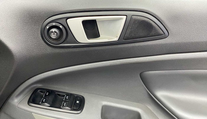 2017 Ford Ecosport TITANIUM+ 1.5L DIESEL, Diesel, Manual, 67,377 km, Driver Side Door Panels Control