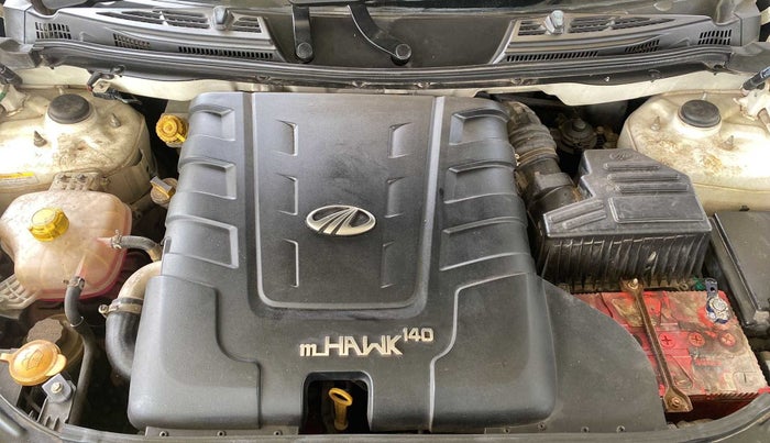 2017 Mahindra XUV500 W10 AT, Diesel, Automatic, 24,950 km, Open Bonet