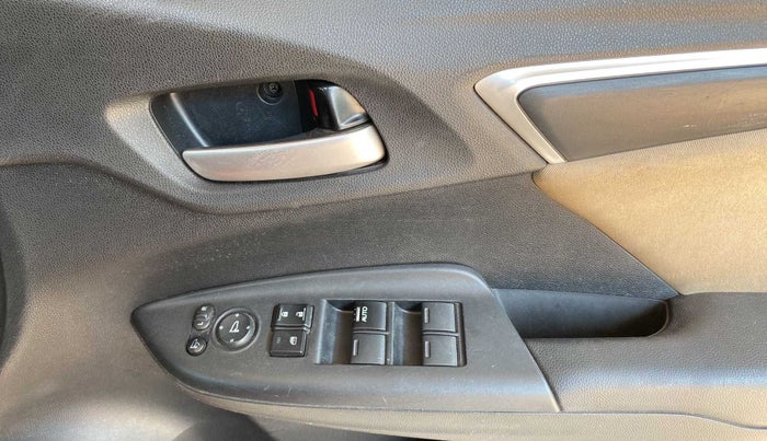2018 Honda Jazz 1.2L I-VTEC VX CVT, Petrol, Automatic, 43,878 km, Driver Side Door Panels Control