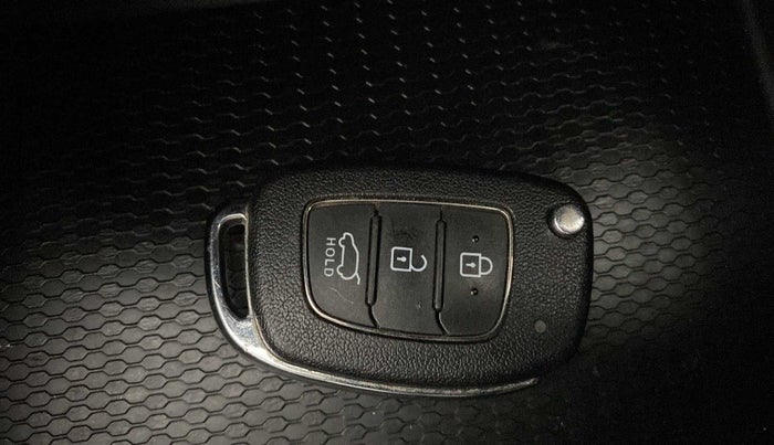 2022 Hyundai VENUE SX 1.0 TURBO, Petrol, Manual, 20,923 km, Key Close Up