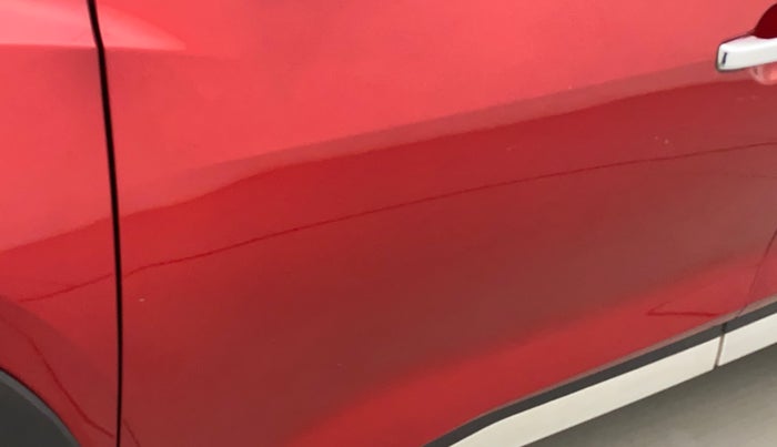 2021 Nissan MAGNITE XV PREMIUM TURBO CVT DUAL TONE, Petrol, Automatic, 45,851 km, Front passenger door - Minor scratches
