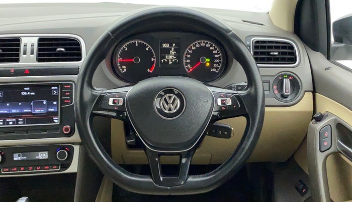 2018 Volkswagen Vento HIGHLINE PLUS 1.5 AT 16 ALLOY, Diesel, Automatic, 81,384 km, Steering Wheel Close Up