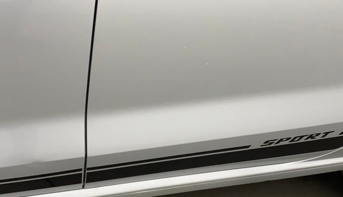 2018 Volkswagen Vento HIGHLINE PLUS 1.5 AT 16 ALLOY, Diesel, Automatic, 81,384 km, Rear left door - Graphic sticker