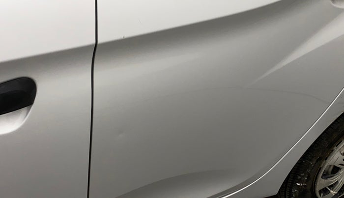 2015 Hyundai Eon ERA +, Petrol, Manual, 65,164 km, Rear left door - Slightly dented