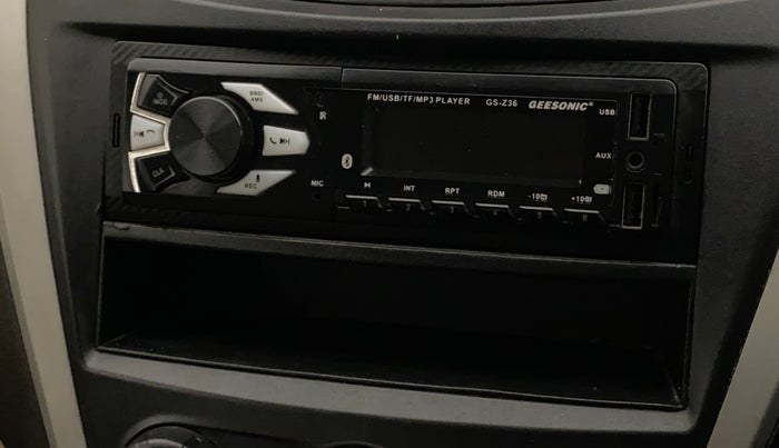 2015 Hyundai Eon ERA +, Petrol, Manual, 65,164 km, Infotainment system - Music system not functional