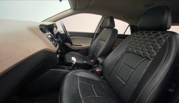 2019 Hyundai Elite i20 ASTA 1.2 (O), Petrol, Manual, 73,474 km, Right Side Front Door Cabin