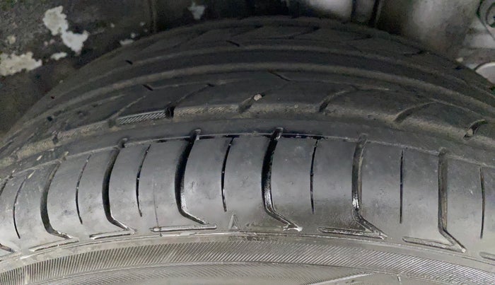 2019 Hyundai Elite i20 ASTA 1.2 (O), Petrol, Manual, 73,474 km, Left Rear Tyre Tread