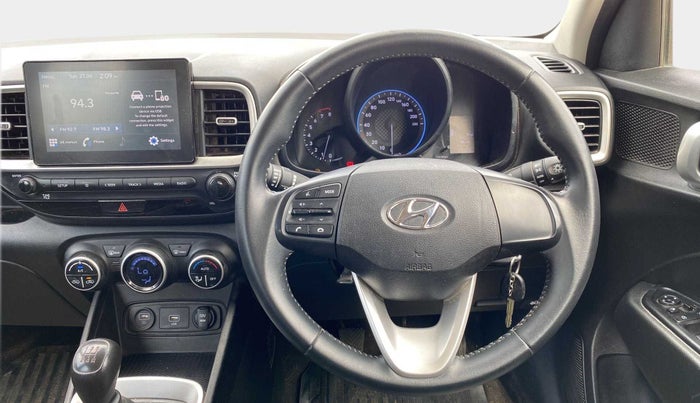 2021 Hyundai VENUE S+ 1.2, Petrol, Manual, 41,699 km, Steering Wheel Close Up