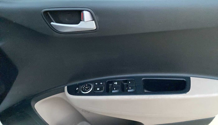 2019 Hyundai Grand i10 SPORTZ 1.2 KAPPA VTVT, Petrol, Manual, 16,152 km, Driver Side Door Panels Control