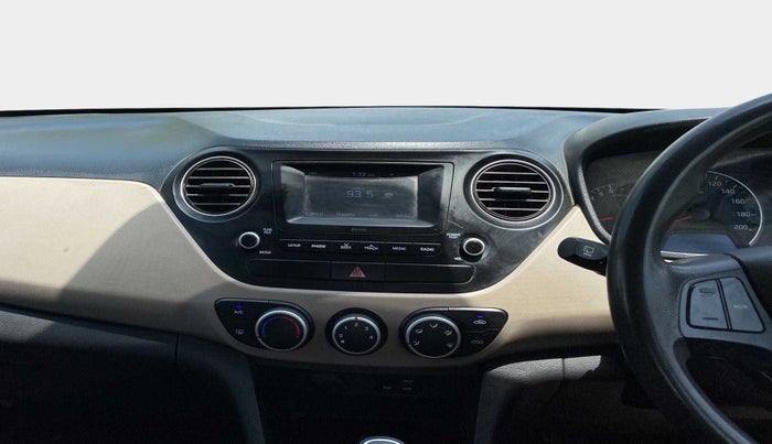2017 Hyundai Grand i10 SPORTZ 1.2 KAPPA VTVT, Petrol, Manual, 82,136 km, Air Conditioner