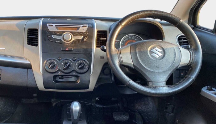 2016 Maruti Wagon R 1.0 VXI AMT, Petrol, Automatic, 40,428 km, Steering Wheel Close Up