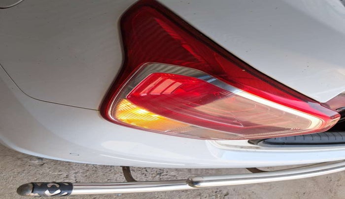 2016 Hyundai Xcent S 1.2, Petrol, Manual, 35,188 km, Left tail light - Minor scratches