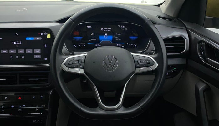2022 Volkswagen TAIGUN TOPLINE 1.0 TSI MT, Petrol, Manual, 13,019 km, Steering Wheel Close Up