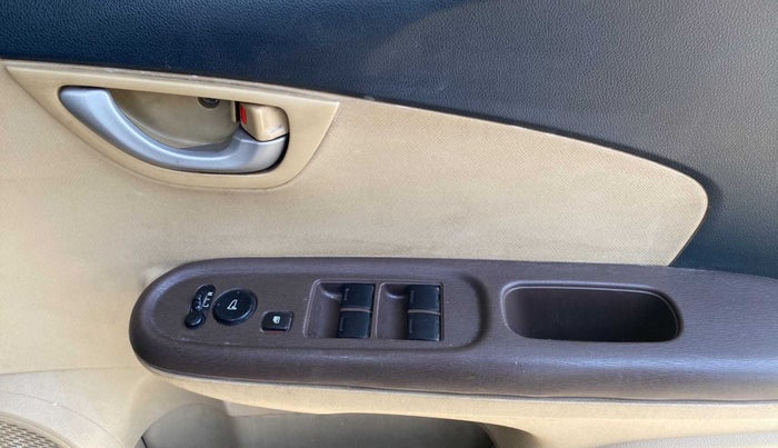 2014 Honda Amaze 1.5L I-DTEC VX, Diesel, Manual, 84,582 km, Driver Side Door Panels Control